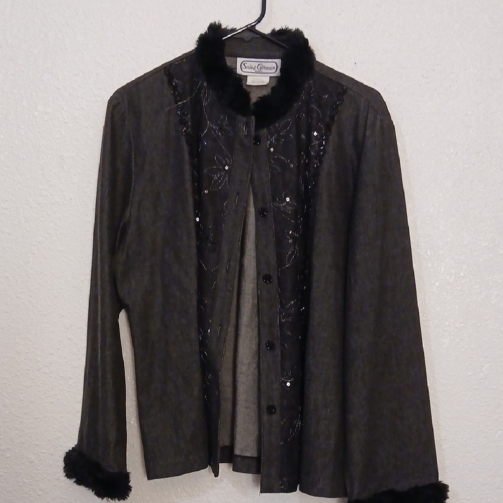 Chic Black Women's Blazer with Fur Accents